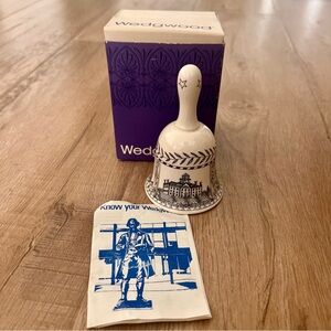 Wedgwood Creamware Scrimshaw Table Bell Wedgwood Collector's Society Orig. Box